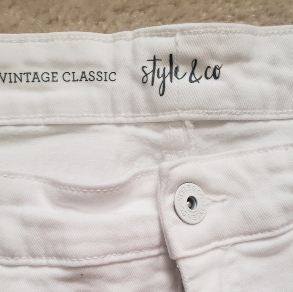 Jeans - Picture 3 of 4